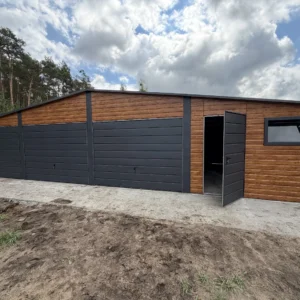 Garaż blaszany 12x6 m z pomieszczeniem gospodarczym Złoty Dąb